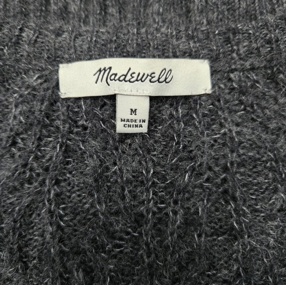 MADEWELL Alpaca Blend Lightweight Gray V-Neck Cable Knit Sweater. Medium - Picture 10 of 10